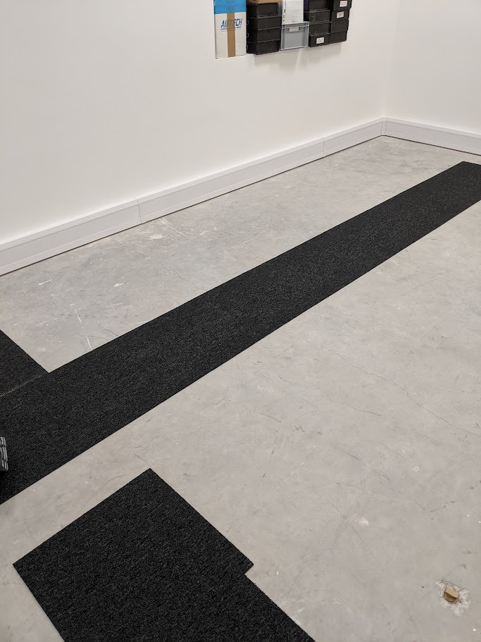 Applying levelling compound to prepare a subfloor before flooring installation